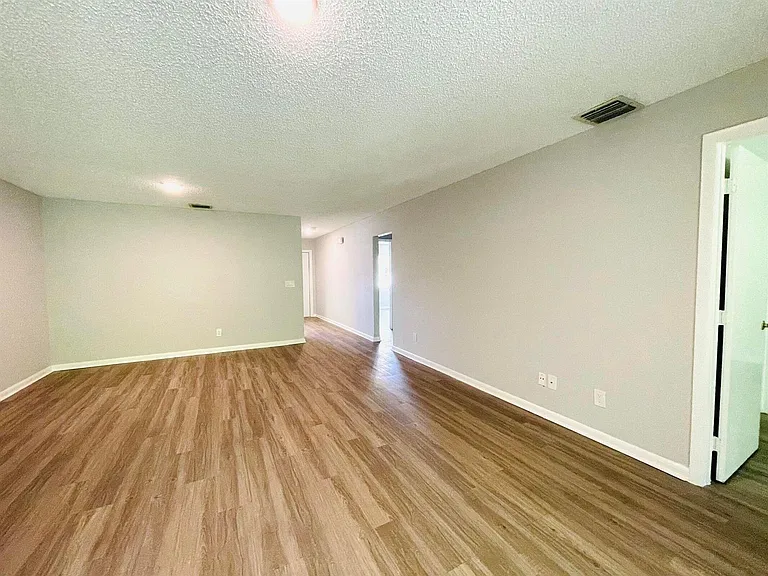 3765 Park Lane Villas Rd — Photo 4