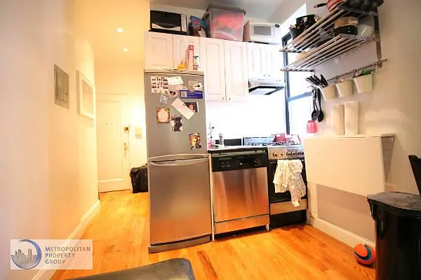 Rented by Metropolitan Property Group | media 22