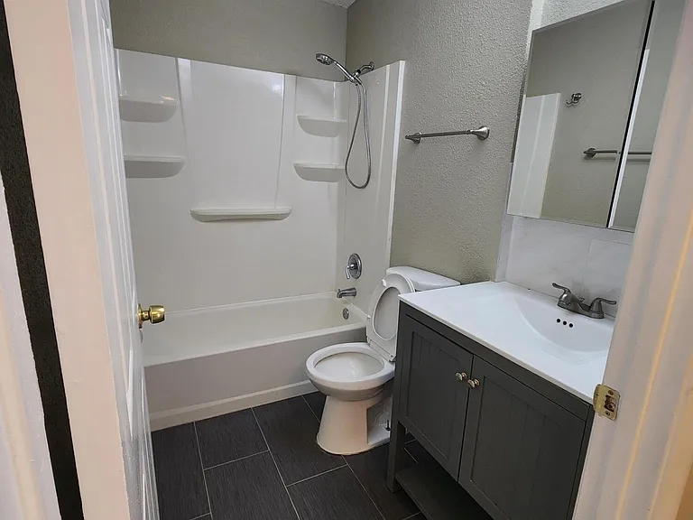 2167 Laura Ln #A — Photo 21