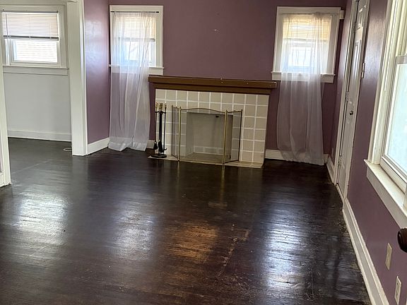 5th image of 5605 Forest Ave