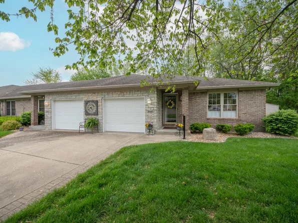 2941 Victory Dr, Columbus, IN 47203