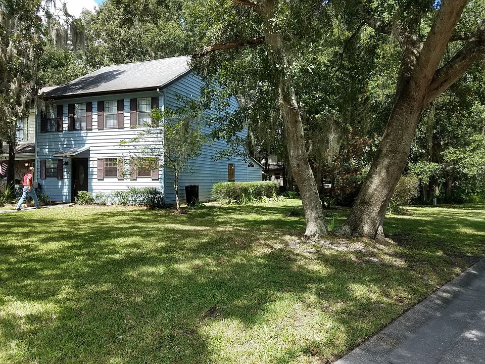 1st image of 908 Coachlight Ln