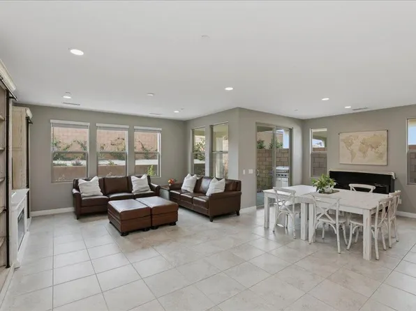 73721 Raphael Dr, Palm Desert, CA 92211