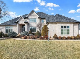 4690 Waters Edge Way, Greenwood, IN