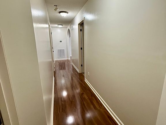 5th image of 133 Roscommon Rd