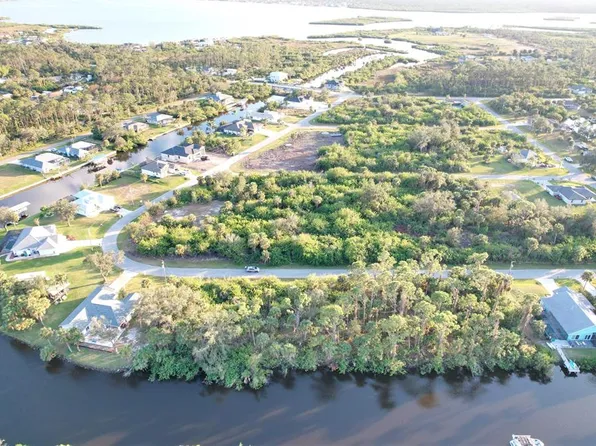 1100 March Dr #17, Pt Charlotte, FL 33953