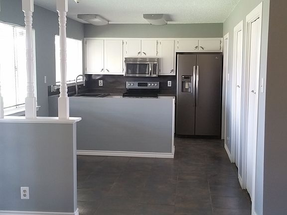 5th image of 5121 W Illinois Ave