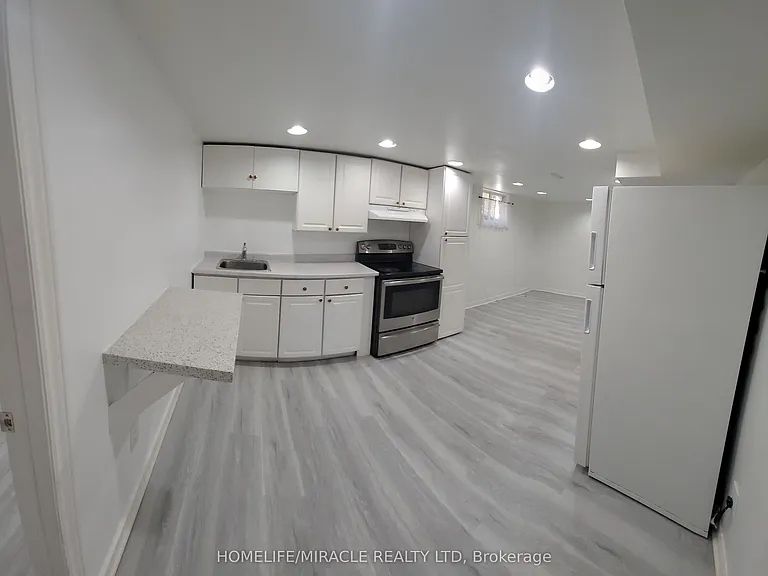 1 Homestead Rd — Photo 3