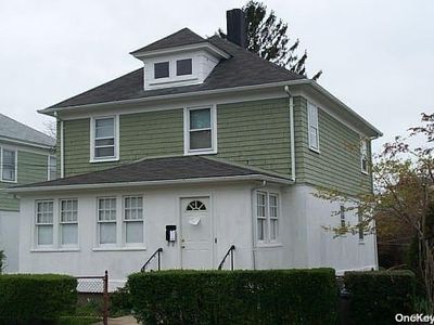 38 Smith Street, Glen Cove, NY, 11542