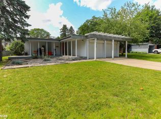 1604 Witherbee Dr, Troy, MI 48084