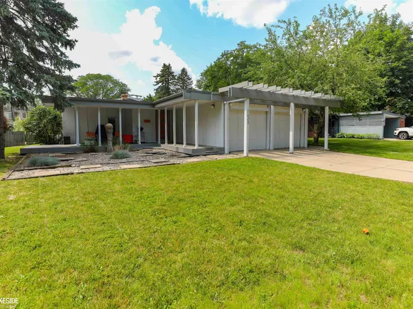 1604 Witherbee Dr, Troy, MI 48084