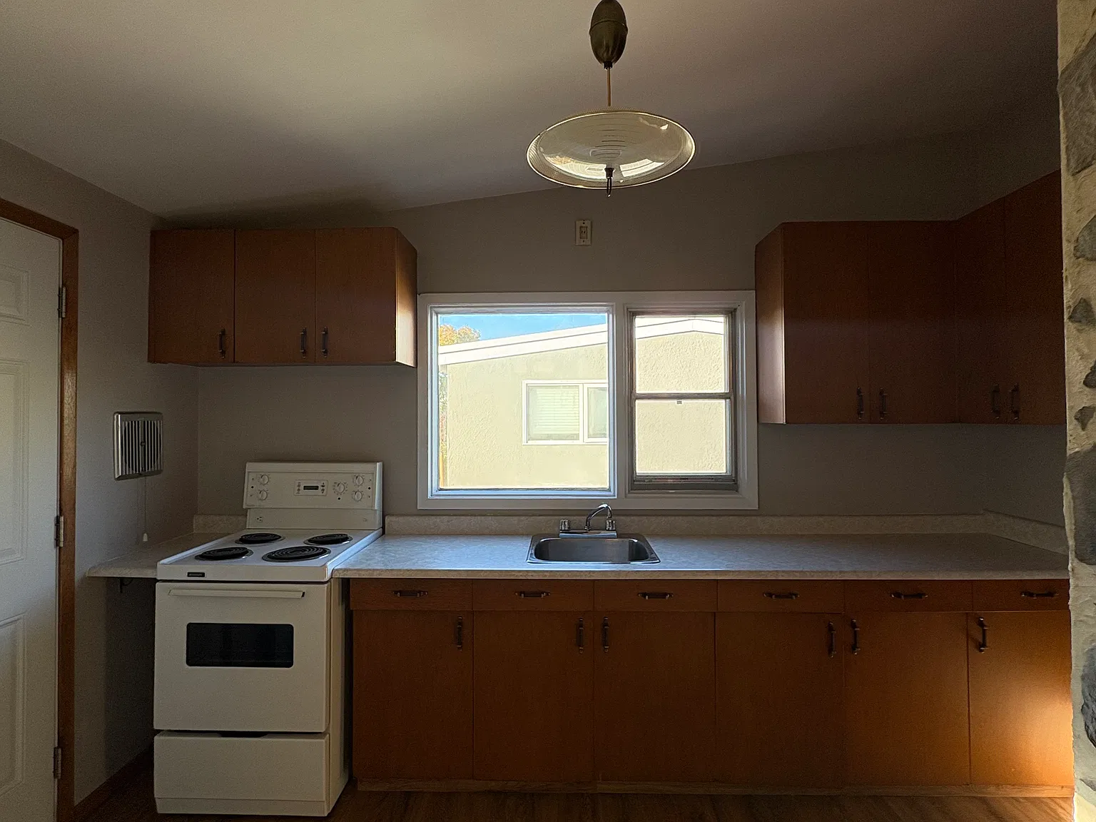 211 Harper Avenue - 211 — Photo 3
