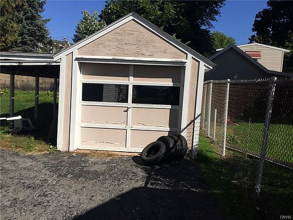 2nd image of 413 W 3rd St S