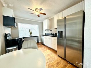 4511 Roanoke Pkwy #4507-1, Kansas City, MO 64111