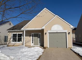 49 Wagon Wheel Ln, Columbus, NJ 08022