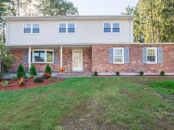12 Howard Avenue, Tappan, NY 10983