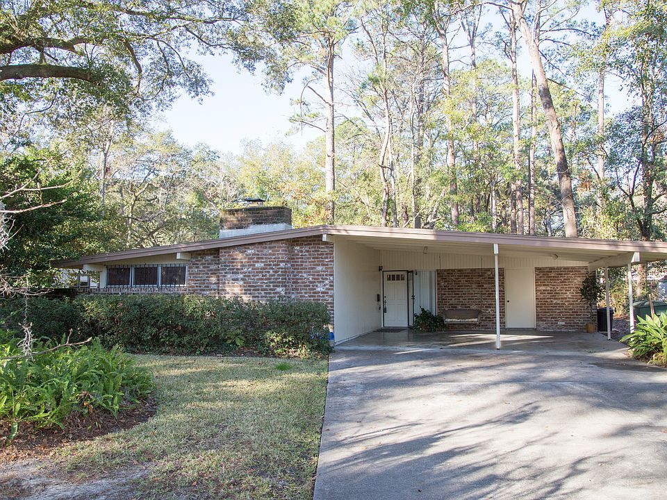 1st image of 5545 Camelot Dr