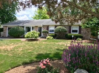 121 Kristine St, Oswego, IL 60543