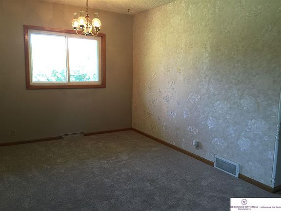 5th image of 2320 E Military Ave