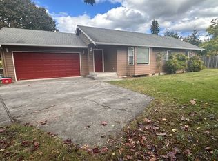 948 E St, Blaine, WA 98230