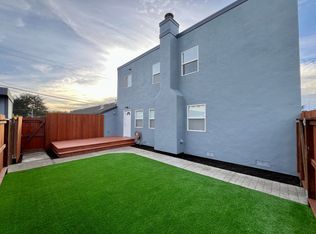 240 Cedar Ln, Pacifica, CA 94044