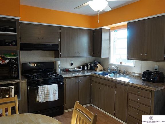 3rd image of 7313 Joseph Ave