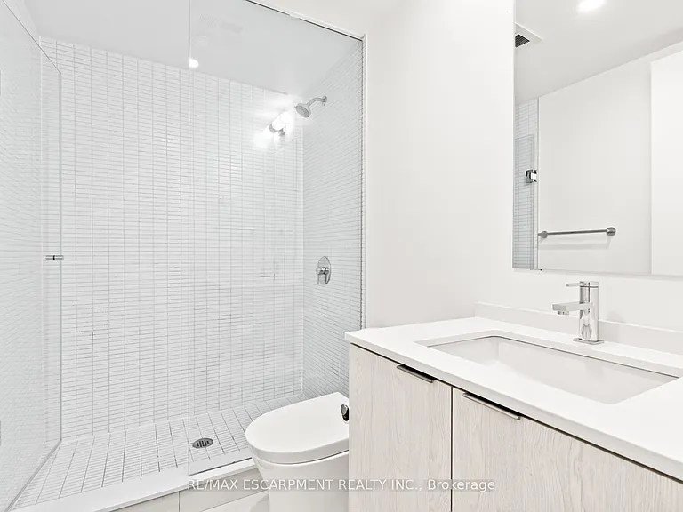 1 Jarvis St #719 — Photo 4