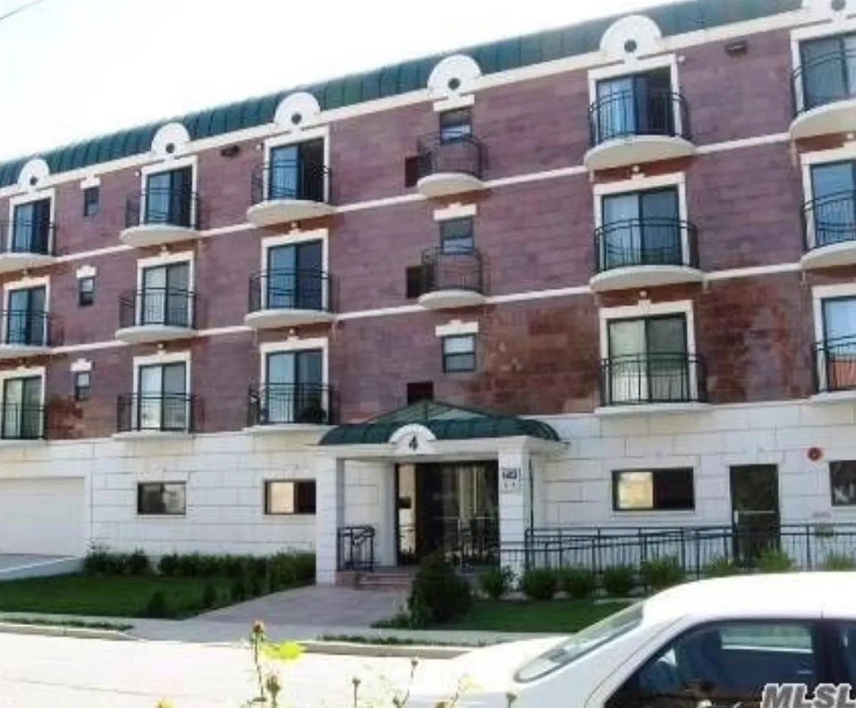 2 bed, 1200 sqft, $4,600 — Photo 1