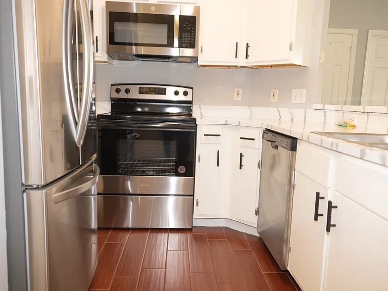 2025 Erving Cir #4207 — Photo 40