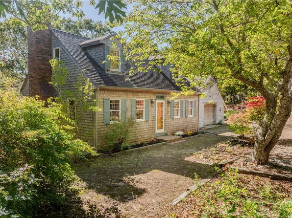 18 Hopkins Way, North Truro, MA 02652