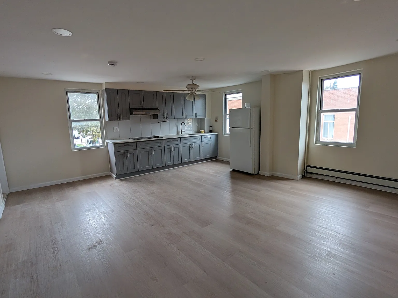 College Pl, College Point — Photo 1