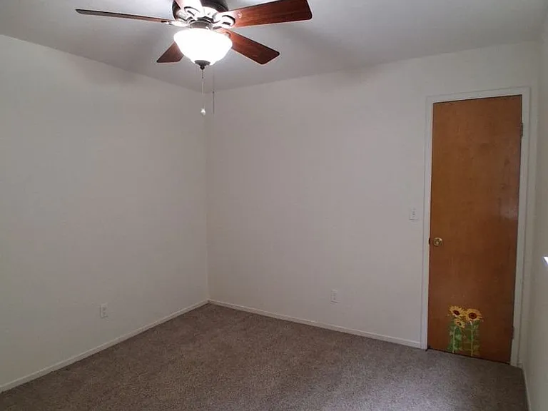 1681 E Shea Dr — Photo 7
