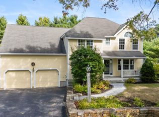 12 Oak St, Cumberland, ME 04021