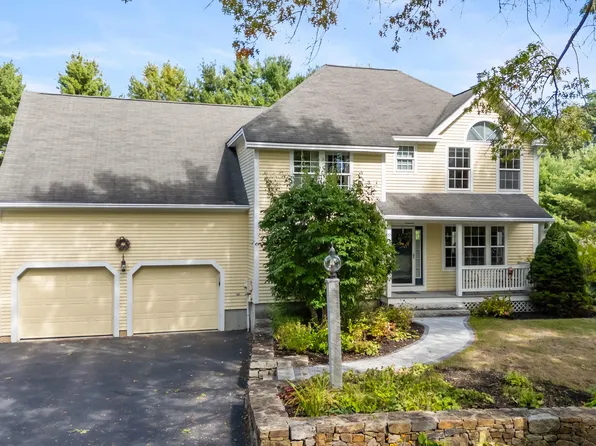 12 Oak Street, Cumberland, ME 04021