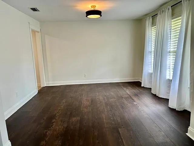 503 Highland Woods Dr W — Photo 7