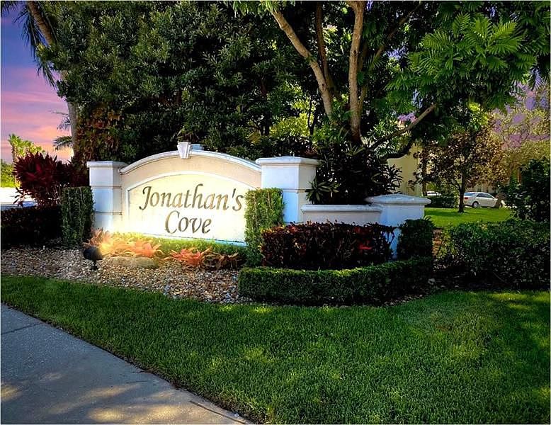 1st image of 4960 Palmbrooke Cir