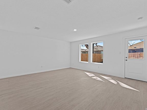 3rd image of 107 Ellendale Place