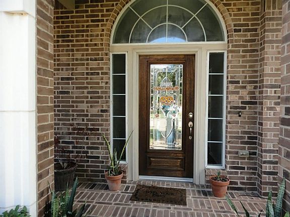 3rd image of 12802 Southern Manor Dr