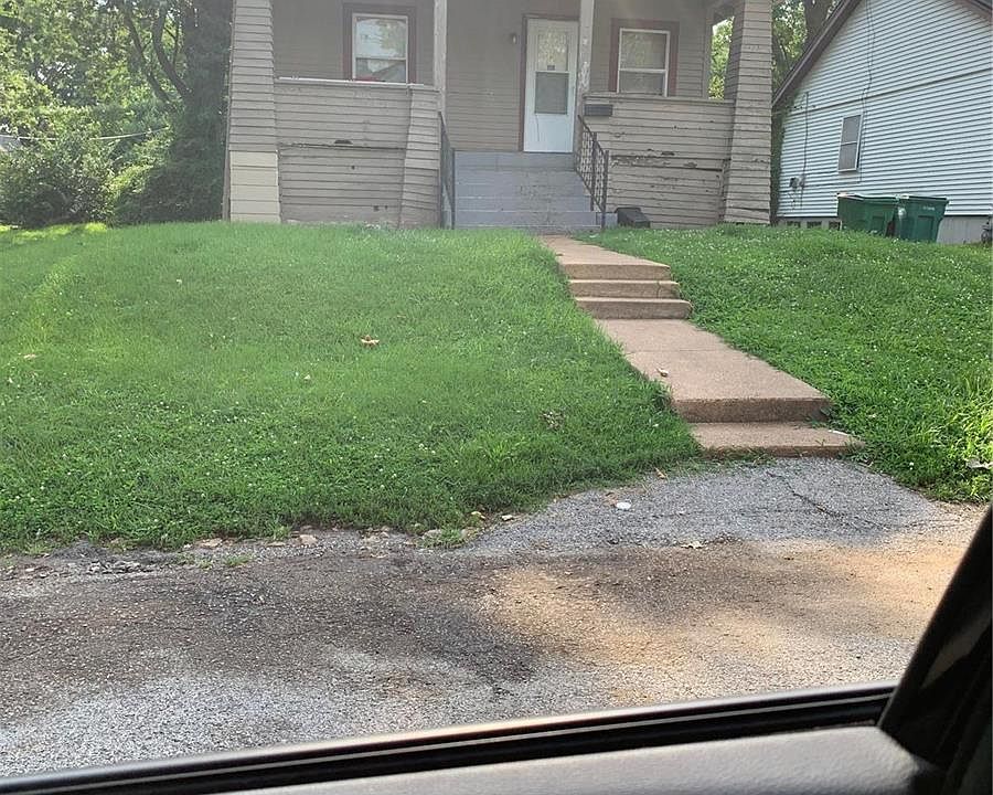 1st image of 1621 Purdue Ave