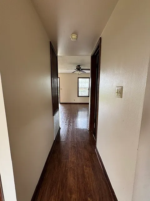 Twin Oaks Townhomes - 1252-8 — Photo 2