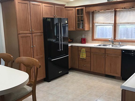 4th image of 1570 County Road 1575