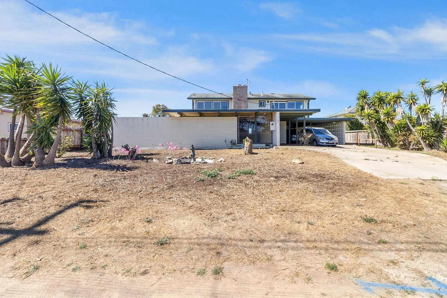 220 Mortimer Ln photo 1