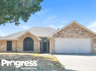 105 Villanova Cir, Forney, TX