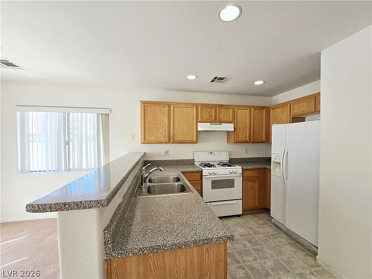 10667 Alondra Peak St — Photo 6