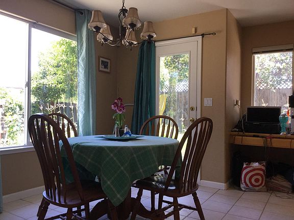 4th image of 1460 Mesquite Dr