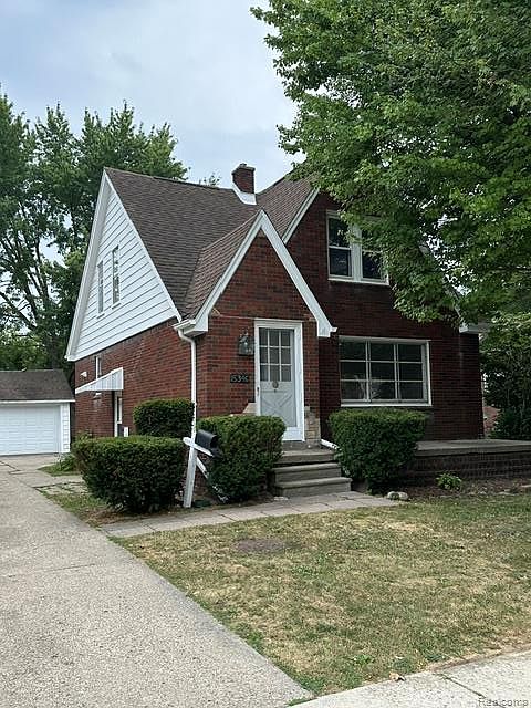 1st image of 15346 Camden Ave