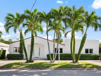 8851 Dickens Ave, Surfside, FL, 33154
