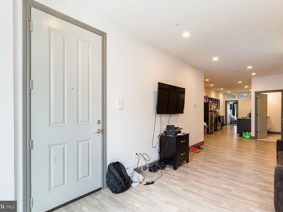 1st image of 812-14 N 15th St #2N