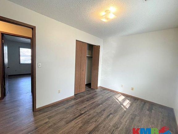 4th image of 965 Boston Way