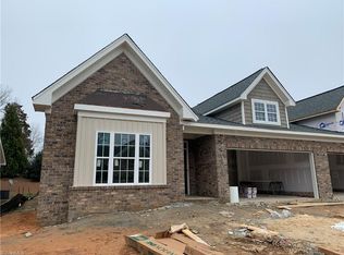 706 Suzanne Ln, Lexington, NC 27295